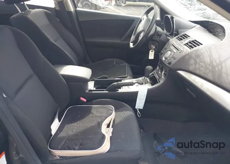 2011 Mazda Mazda3 I Touring из США, поврежденный, VIN JM1BL1VG8B1448205